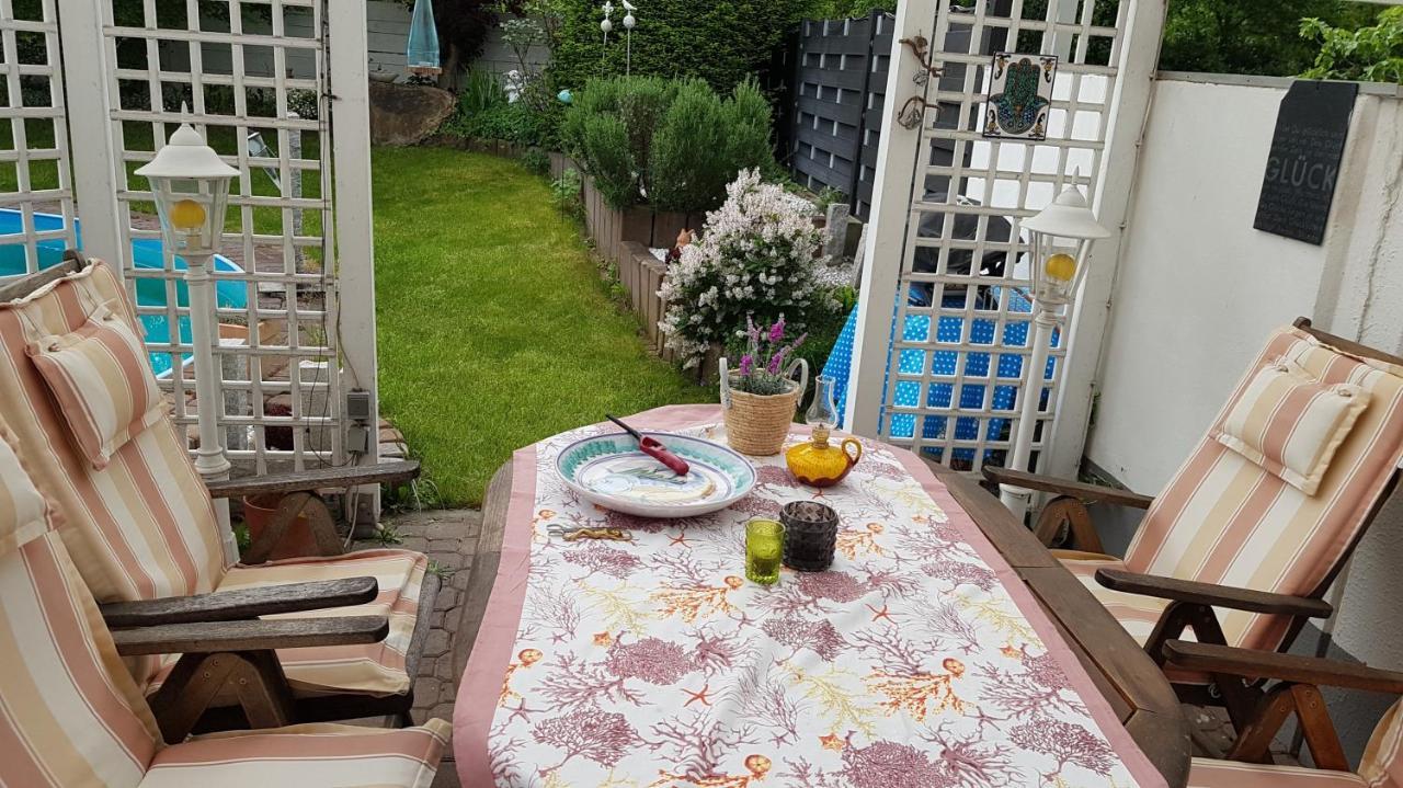 Ferienzimmer Bella Casa Biebesheim am Rhein Esterno foto